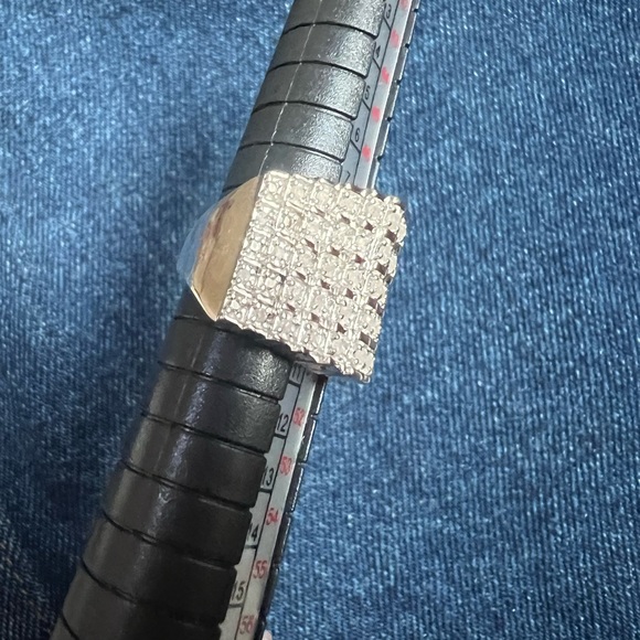 SIZE 5 JTV - Picture 9 of 10